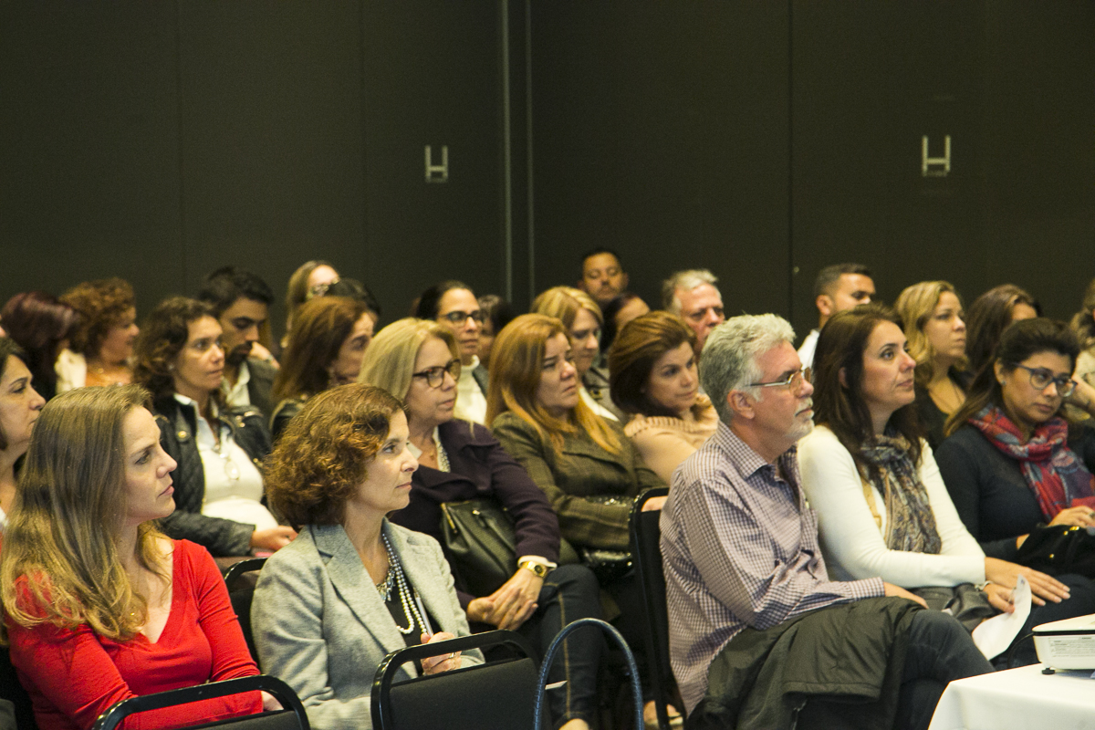 Palestras “Regulamentação da profissão de Designer de Interiores” e “Como incorporar valor aos projetos através da adoção de conceitos de sustentabilidade”- NFD